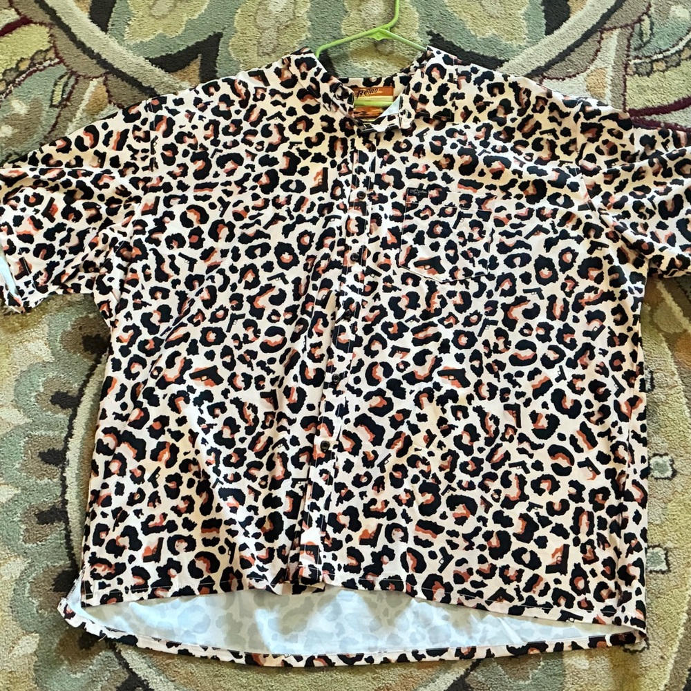 Retro Rifle 4x the Leopard Men’s Leopard Print Short Sleeve Top button down